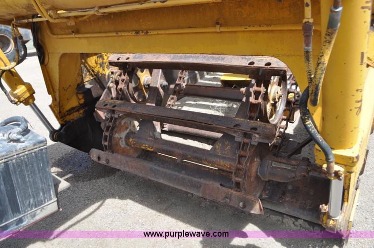 image for item F2034 1976 Caterpillar 613 elevating scraper
