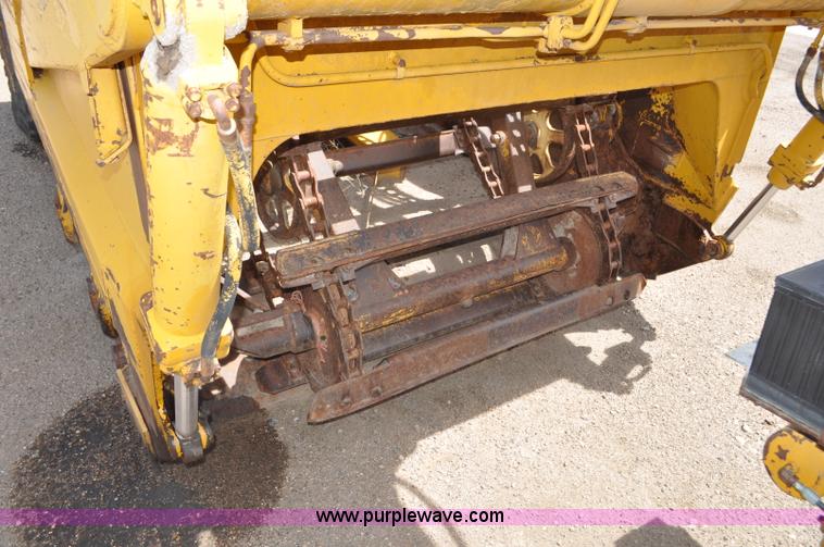 image for item F2034 1976 Caterpillar 613 elevating scraper