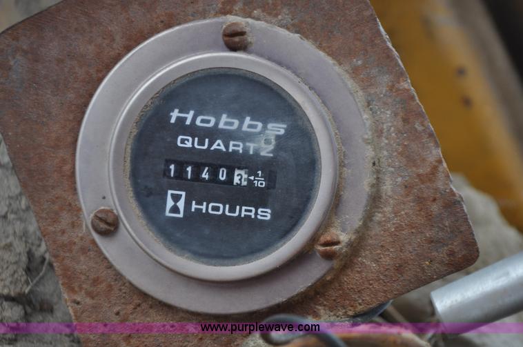 image for item F2034 1976 Caterpillar 613 elevating scraper