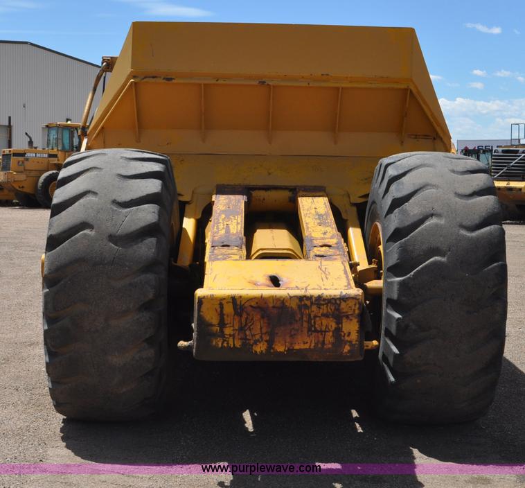 image for item F2035 1968 Caterpillar 621 conventional scraper
