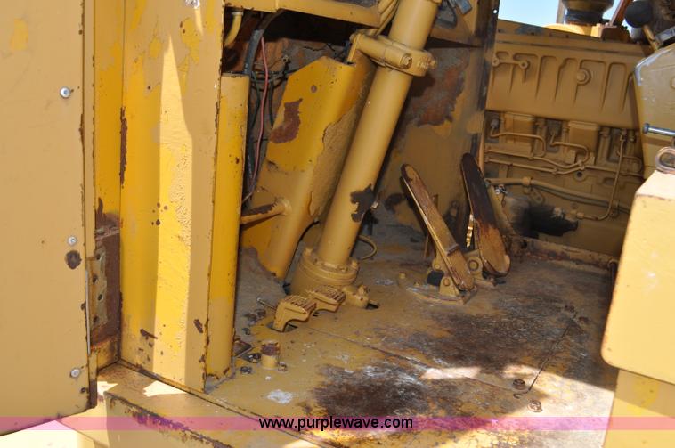 image for item F2035 1968 Caterpillar 621 conventional scraper