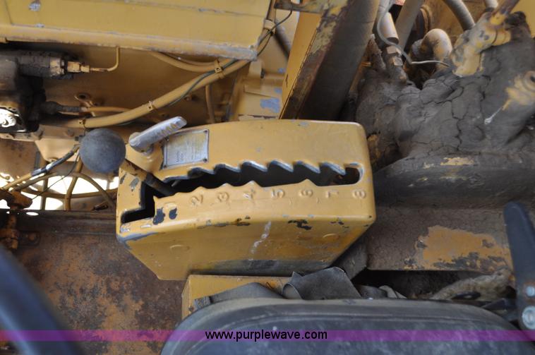 image for item F2035 1968 Caterpillar 621 conventional scraper