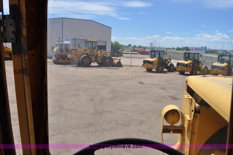 image for item F2035 1968 Caterpillar 621 conventional scraper