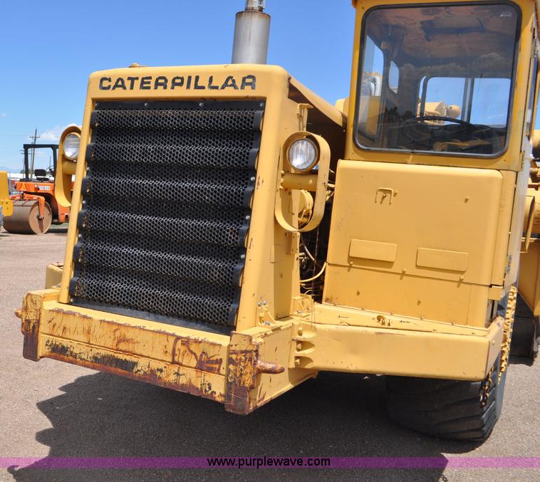 image for item F2035 1968 Caterpillar 621 conventional scraper