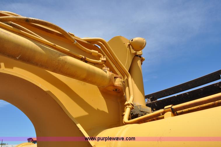 image for item F2035 1968 Caterpillar 621 conventional scraper