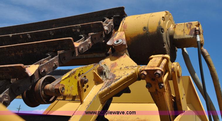 image for item F2035 1968 Caterpillar 621 conventional scraper