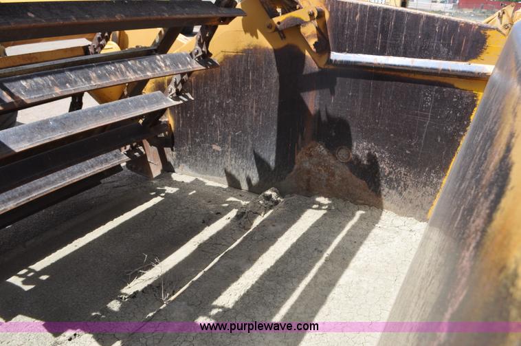 image for item F2035 1968 Caterpillar 621 conventional scraper