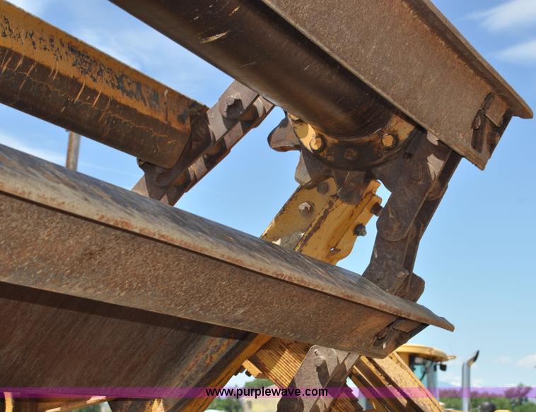 image for item F2035 1968 Caterpillar 621 conventional scraper