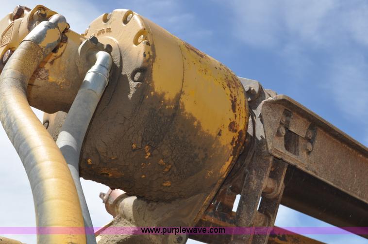 image for item F2035 1968 Caterpillar 621 conventional scraper