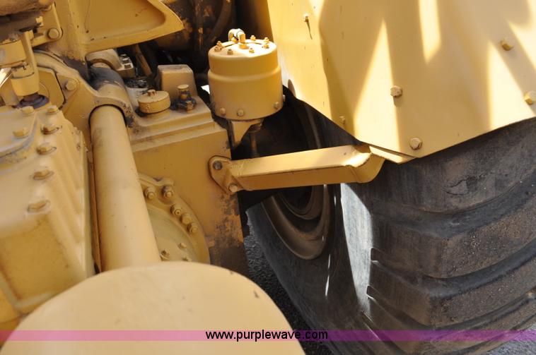 image for item F2035 1968 Caterpillar 621 conventional scraper