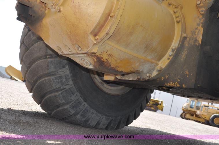 image for item F2035 1968 Caterpillar 621 conventional scraper