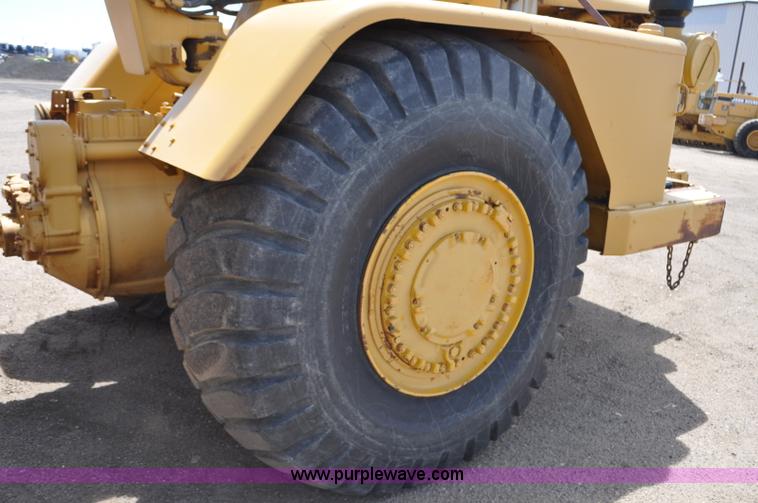 image for item F2035 1968 Caterpillar 621 conventional scraper