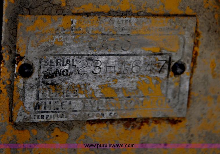 image for item F2035 1968 Caterpillar 621 conventional scraper