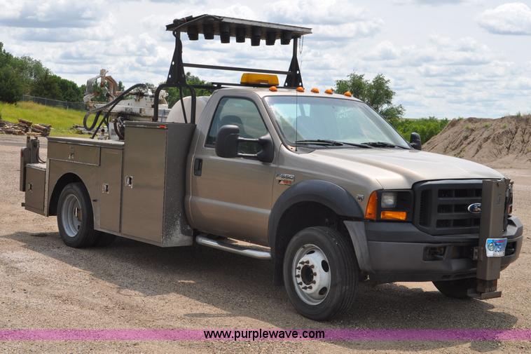 image for item F2040 2007 Ford F550 Super Duty XL utility truck with core drill
