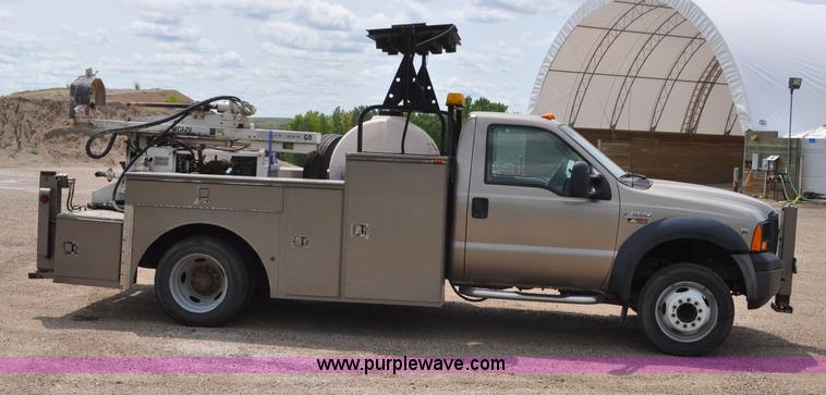 image for item F2040 2007 Ford F550 Super Duty XL utility truck with core drill