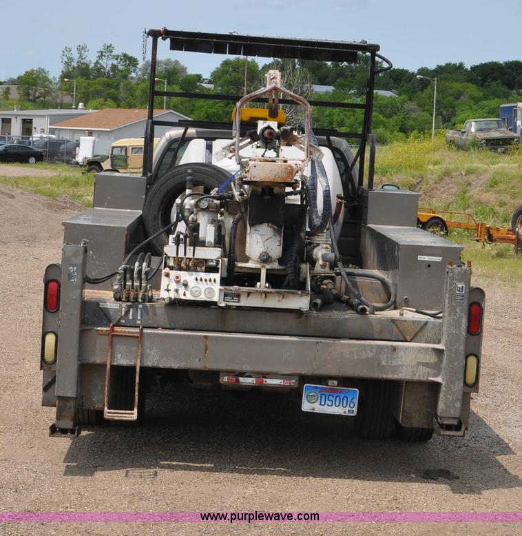 image for item F2040 2007 Ford F550 Super Duty XL utility truck with core drill