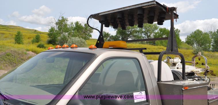 image for item F2040 2007 Ford F550 Super Duty XL utility truck with core drill