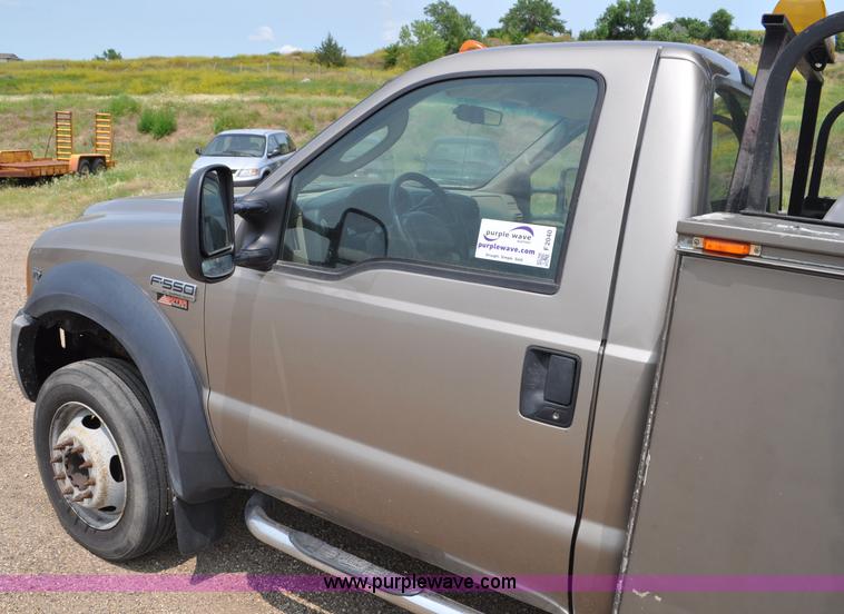 image for item F2040 2007 Ford F550 Super Duty XL utility truck with core drill