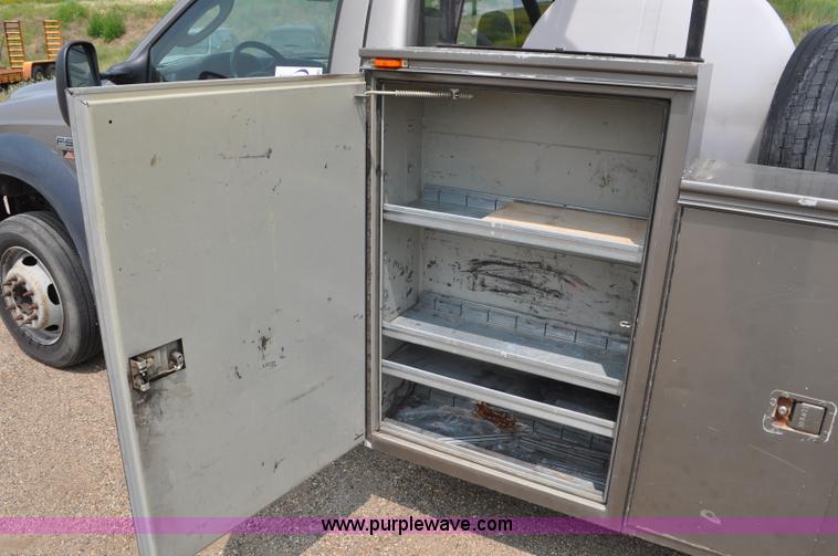 image for item F2040 2007 Ford F550 Super Duty XL utility truck with core drill