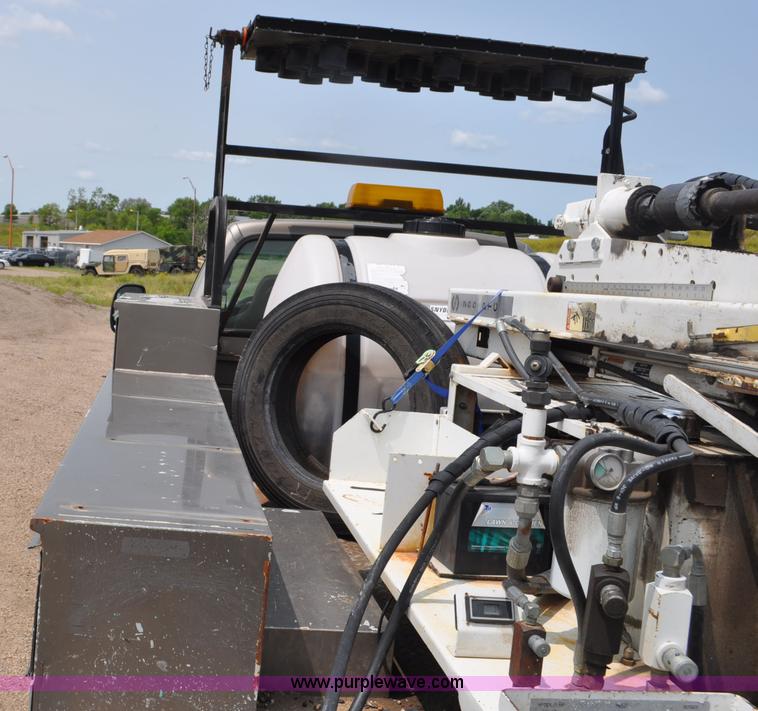 image for item F2040 2007 Ford F550 Super Duty XL utility truck with core drill