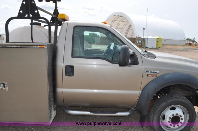 image for item F2040 2007 Ford F550 Super Duty XL utility truck with core drill