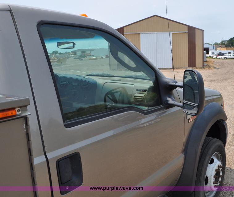 image for item F2040 2007 Ford F550 Super Duty XL utility truck with core drill