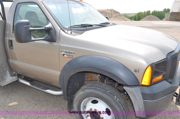 image for item F2040 2007 Ford F550 Super Duty XL utility truck with core drill