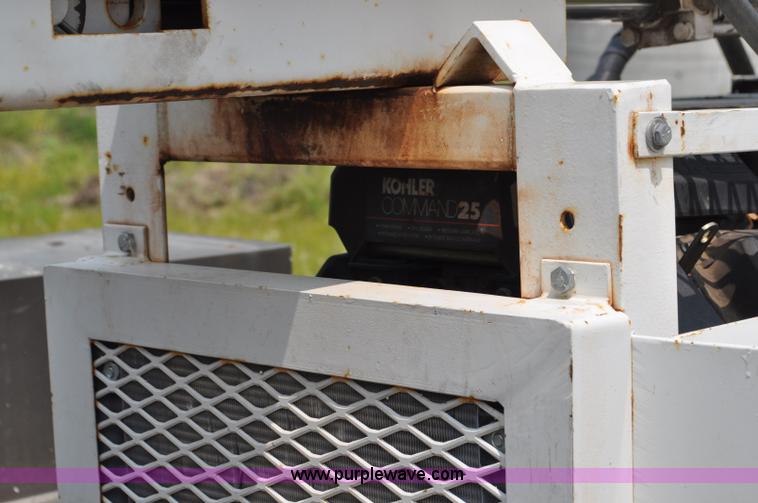 image for item F2040 2007 Ford F550 Super Duty XL utility truck with core drill