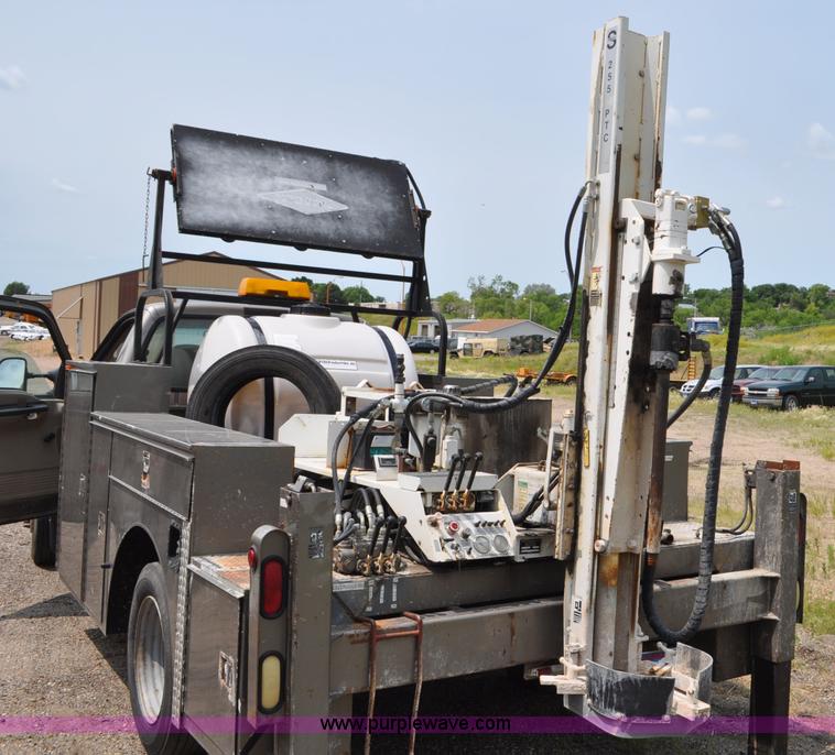 image for item F2040 2007 Ford F550 Super Duty XL utility truck with core drill