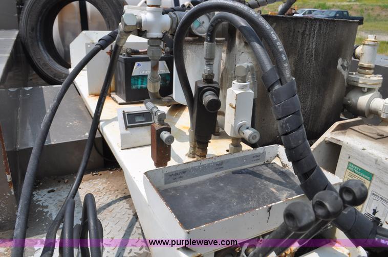 image for item F2040 2007 Ford F550 Super Duty XL utility truck with core drill