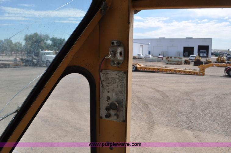 image for item F2045 1965 Caterpillar 966B articulated wheel loader