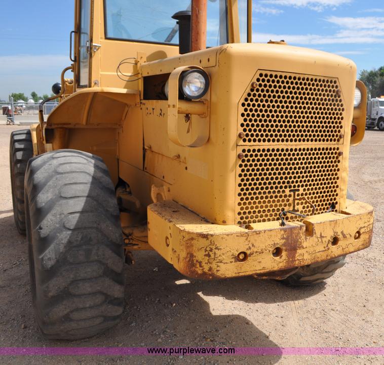 image for item F2045 1965 Caterpillar 966B articulated wheel loader