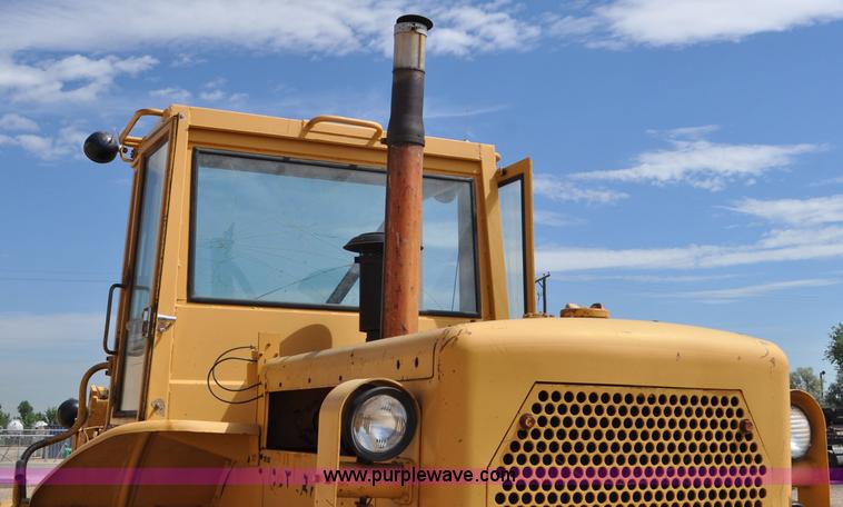 image for item F2045 1965 Caterpillar 966B articulated wheel loader