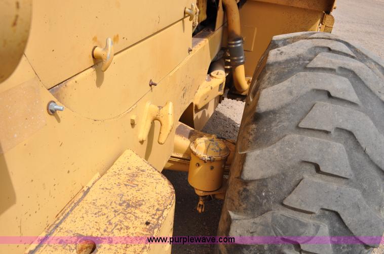 image for item F2045 1965 Caterpillar 966B articulated wheel loader