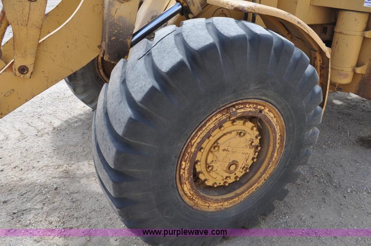 image for item F2045 1965 Caterpillar 966B articulated wheel loader