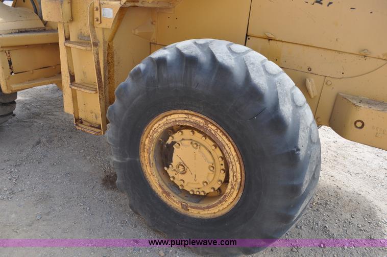 image for item F2045 1965 Caterpillar 966B articulated wheel loader