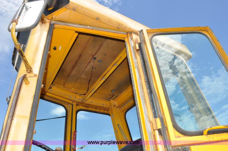 image for item F2047 John Deere 644B wheel loader