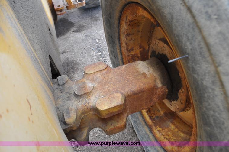 image for item F2047 John Deere 644B wheel loader