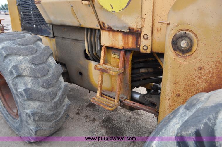 image for item F2047 John Deere 644B wheel loader