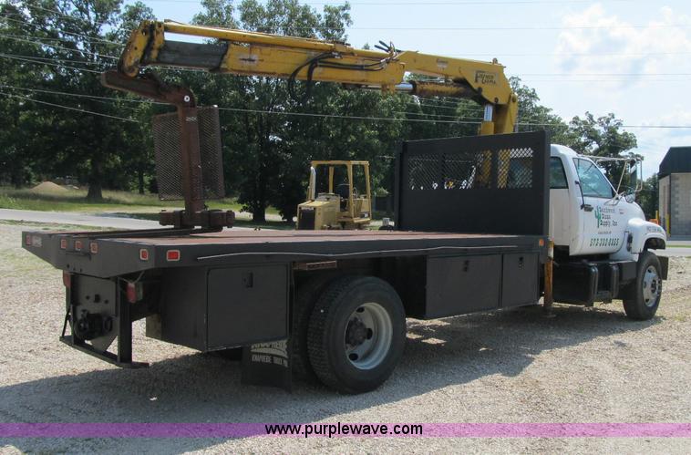 image for item F4931 2000 Chevrolet C7500 flatbed truck with crane
