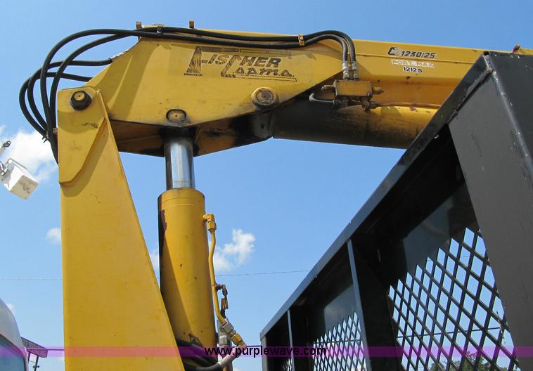 image for item F4931 2000 Chevrolet C7500 flatbed truck with crane