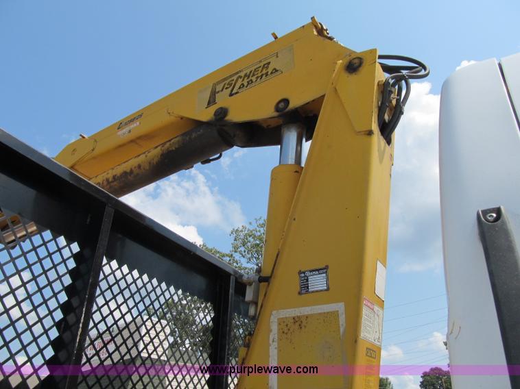 image for item F4931 2000 Chevrolet C7500 flatbed truck with crane