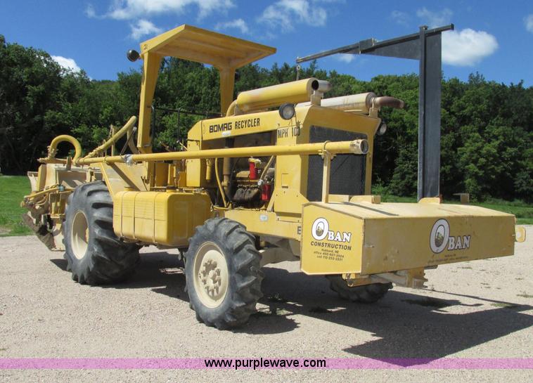 image for item F7446 1985 Bomag MPH 100R asphalt recycler