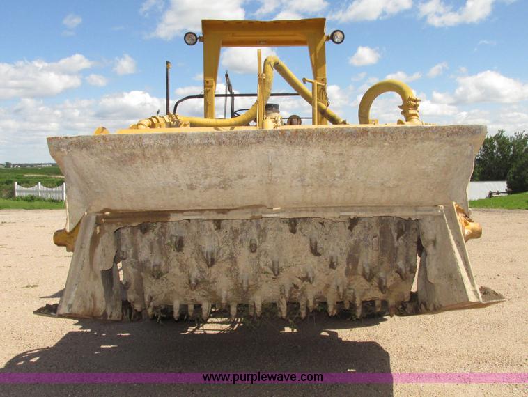 image for item F7446 1985 Bomag MPH 100R asphalt recycler