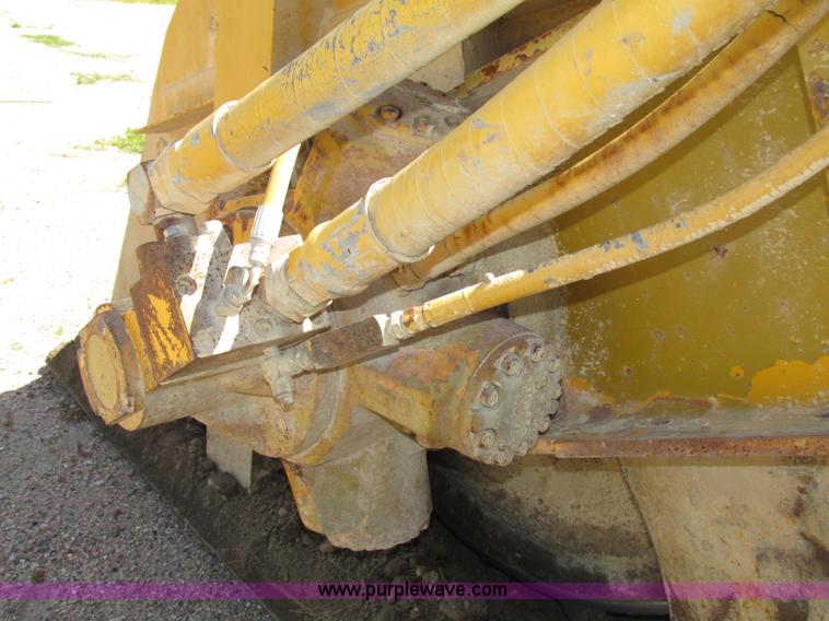 image for item F7446 1985 Bomag MPH 100R asphalt recycler