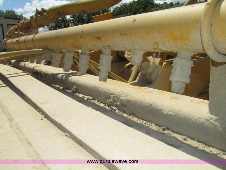 image for item F7446 1985 Bomag MPH 100R asphalt recycler