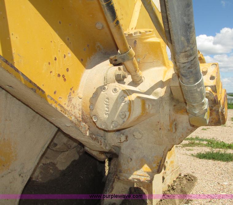 image for item F7446 1985 Bomag MPH 100R asphalt recycler