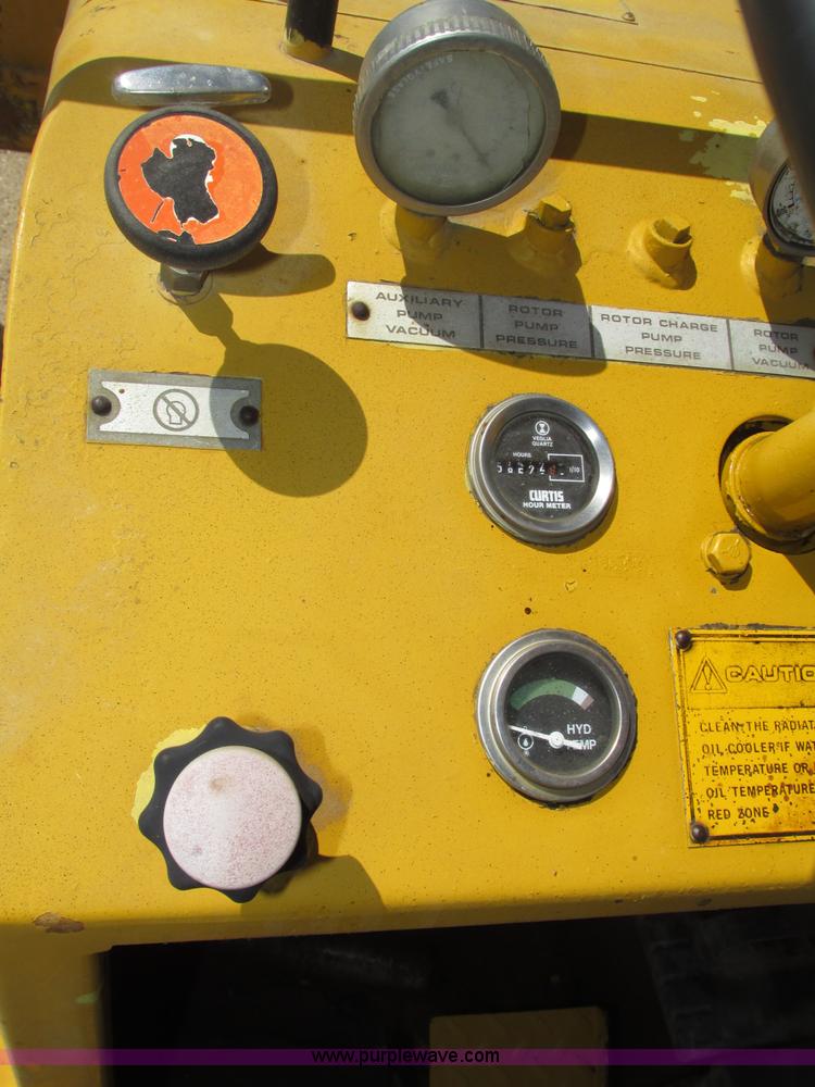 image for item F7446 1985 Bomag MPH 100R asphalt recycler