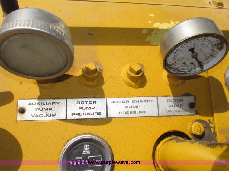 image for item F7446 1985 Bomag MPH 100R asphalt recycler