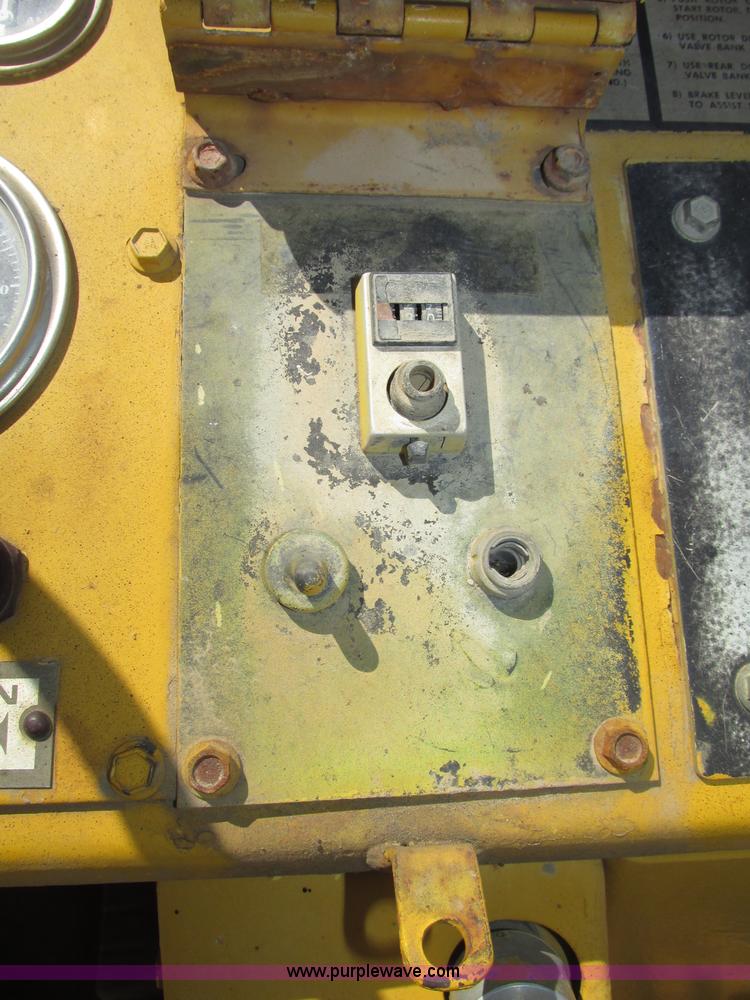 image for item F7446 1985 Bomag MPH 100R asphalt recycler